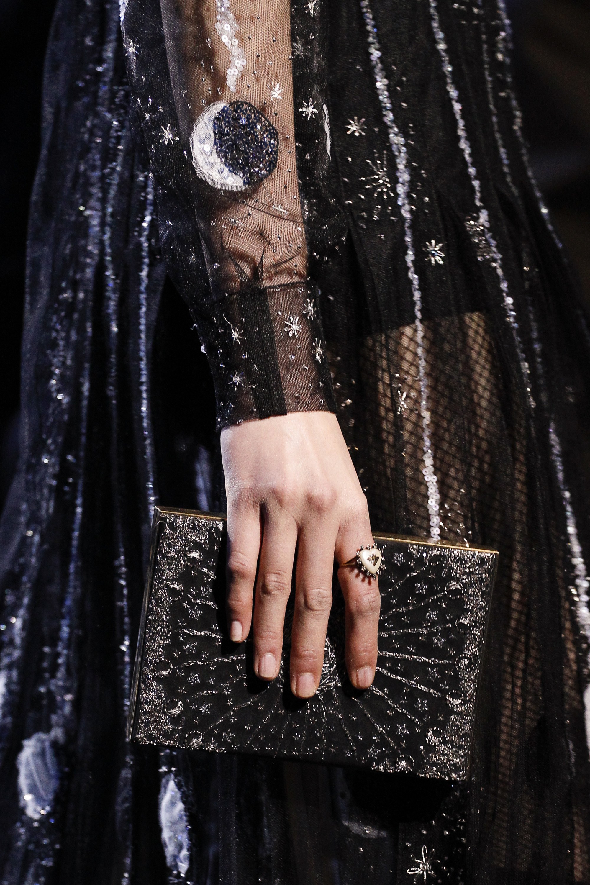 клатч из коллекции Christian Dior